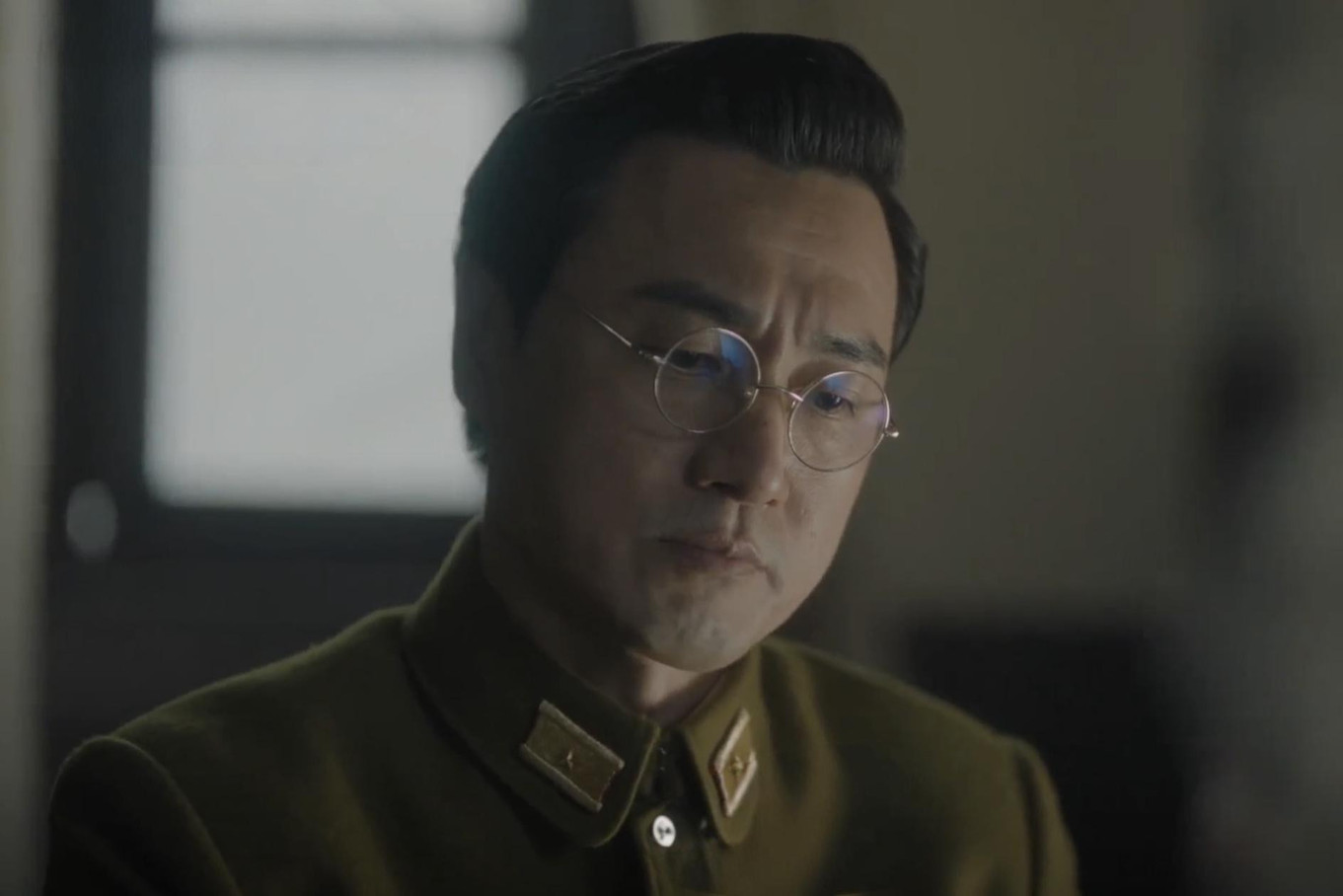《潜渊》原来,这才是谢峻安拼死也要拿到名单的真相