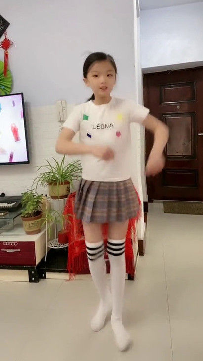 小美女跳舞系列4570