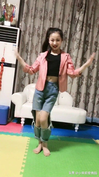 小美女跳舞系列3445
