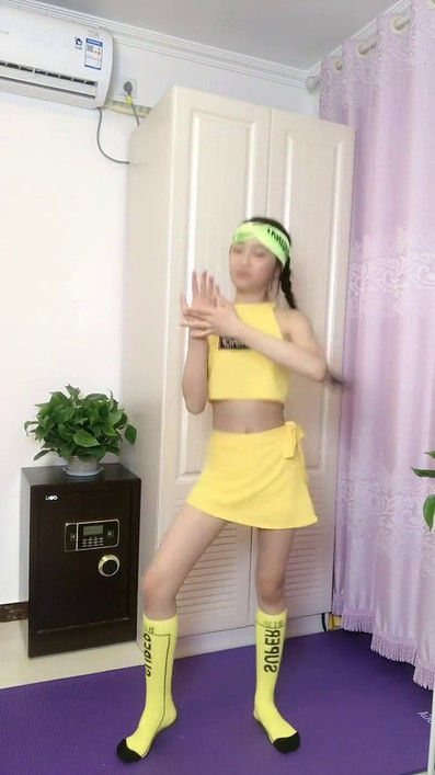 小美女跳舞系列9282