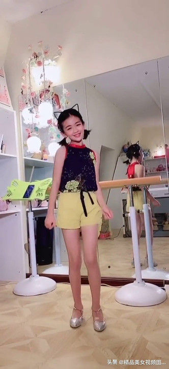 小美女跳舞系列3688