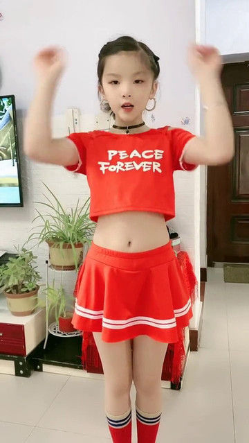 小美女跳舞系列7760