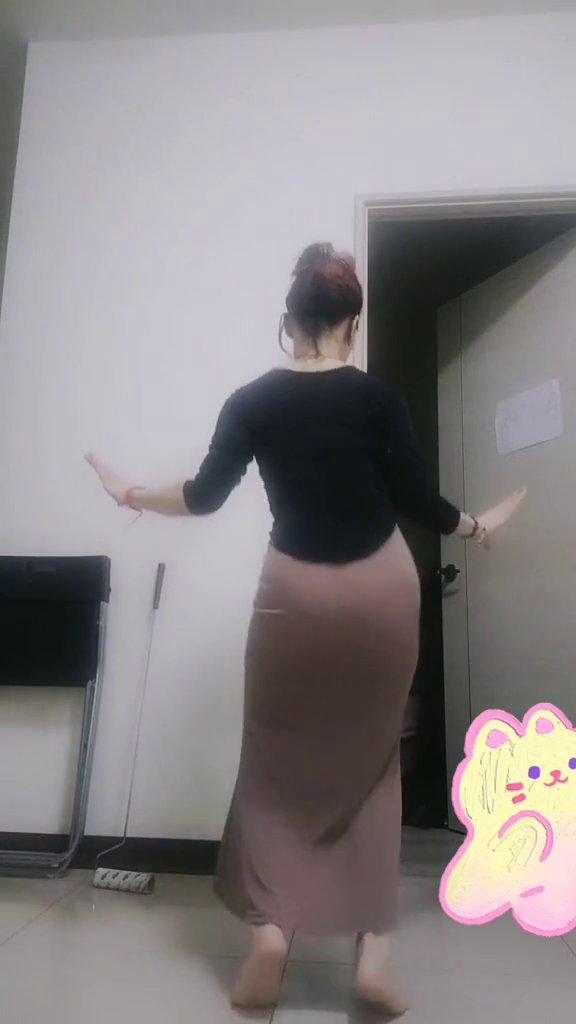少妇，扭臀，蛇摇