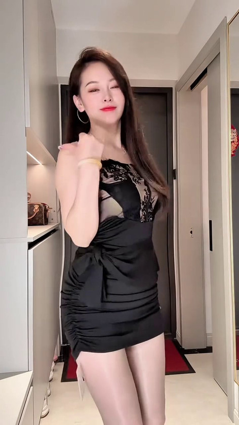 少妇，莉莉，黑丝，睡衣，慢摇